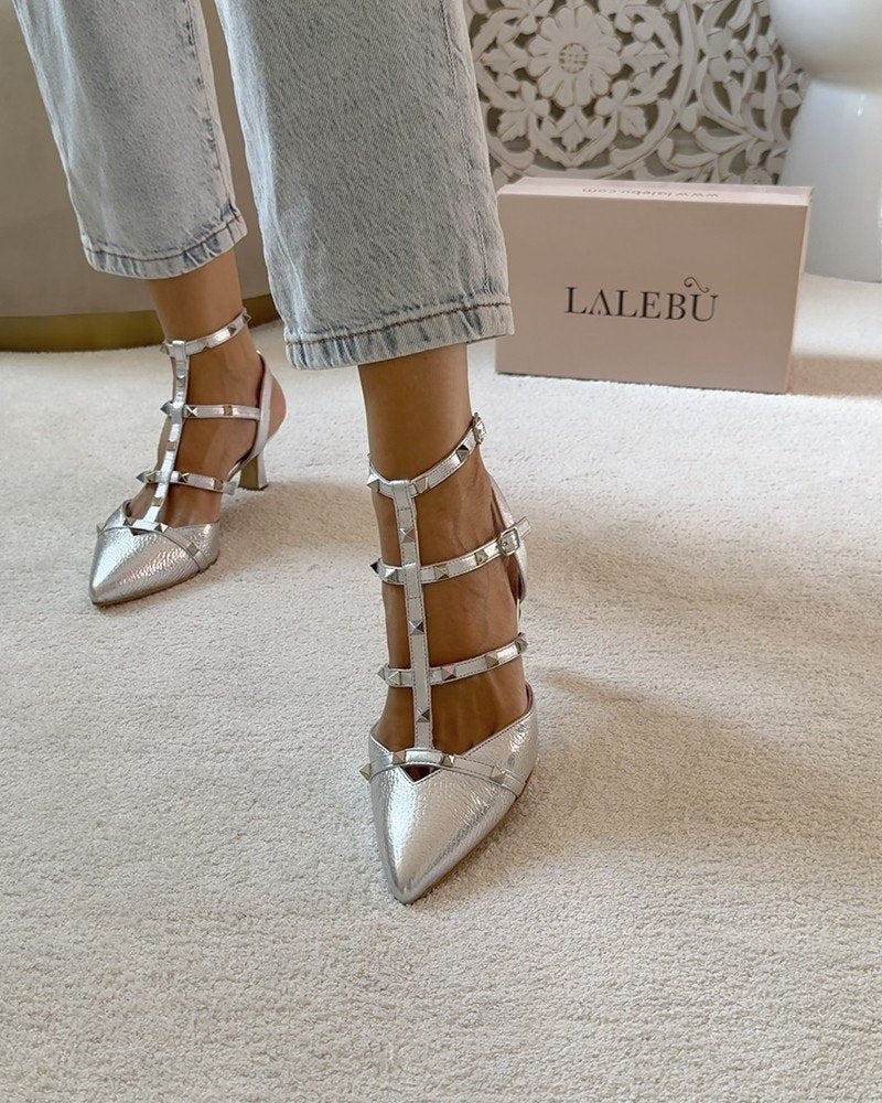 Zapato Tachuelas Plateado 6 cms