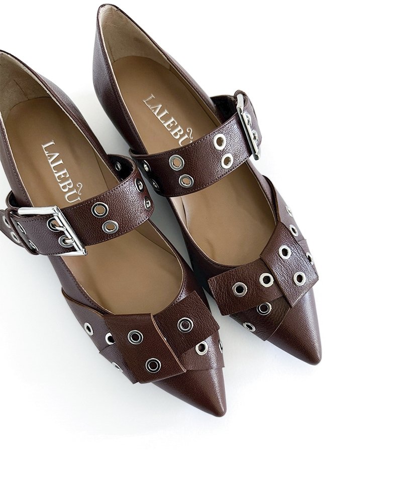 Zapato plano hebilla marrón