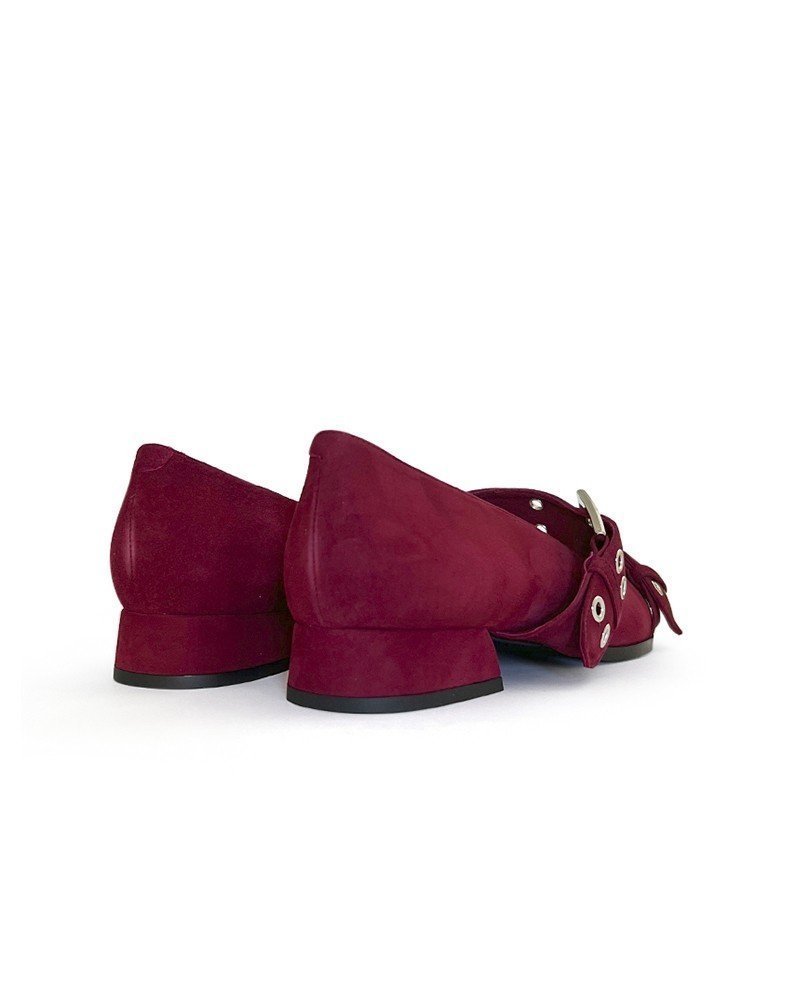 Zapato plano hebilla granate