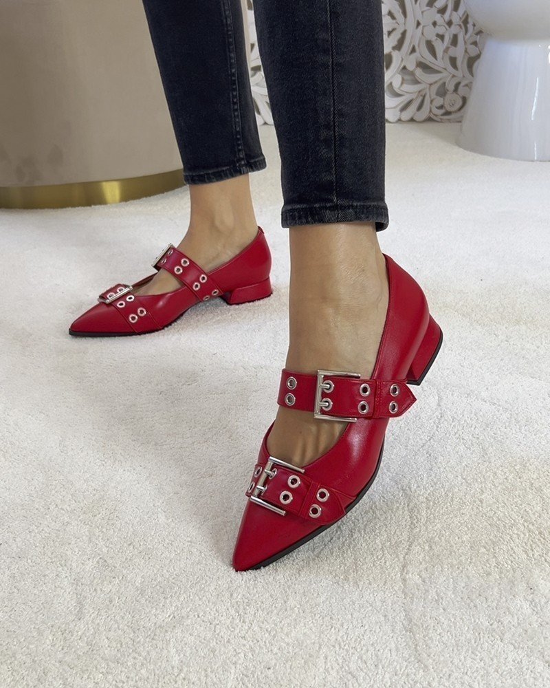 Zapato plano hebilla rojo