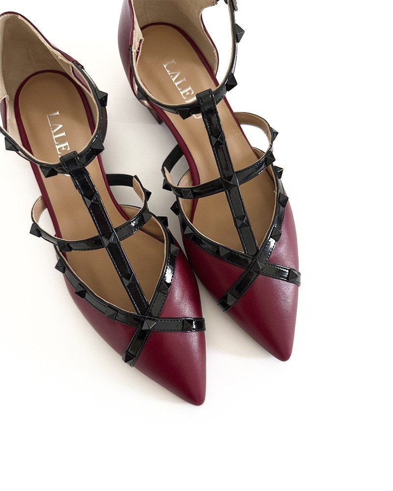 Zapato Plano Tachuelas Burdeos piel