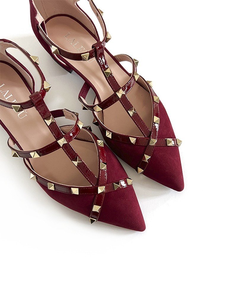 Zapato Plano Tachuelas Burdeos