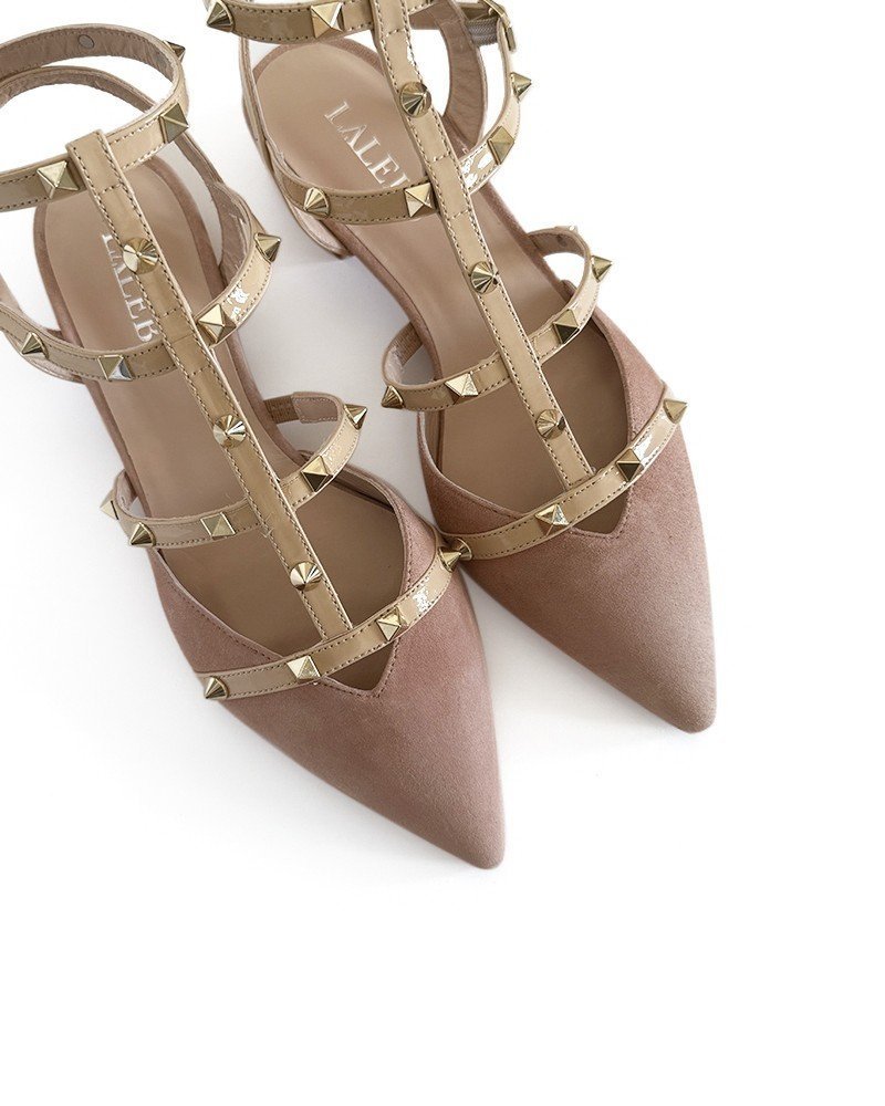 Zapato Plano Tachuelas Nude destalonado