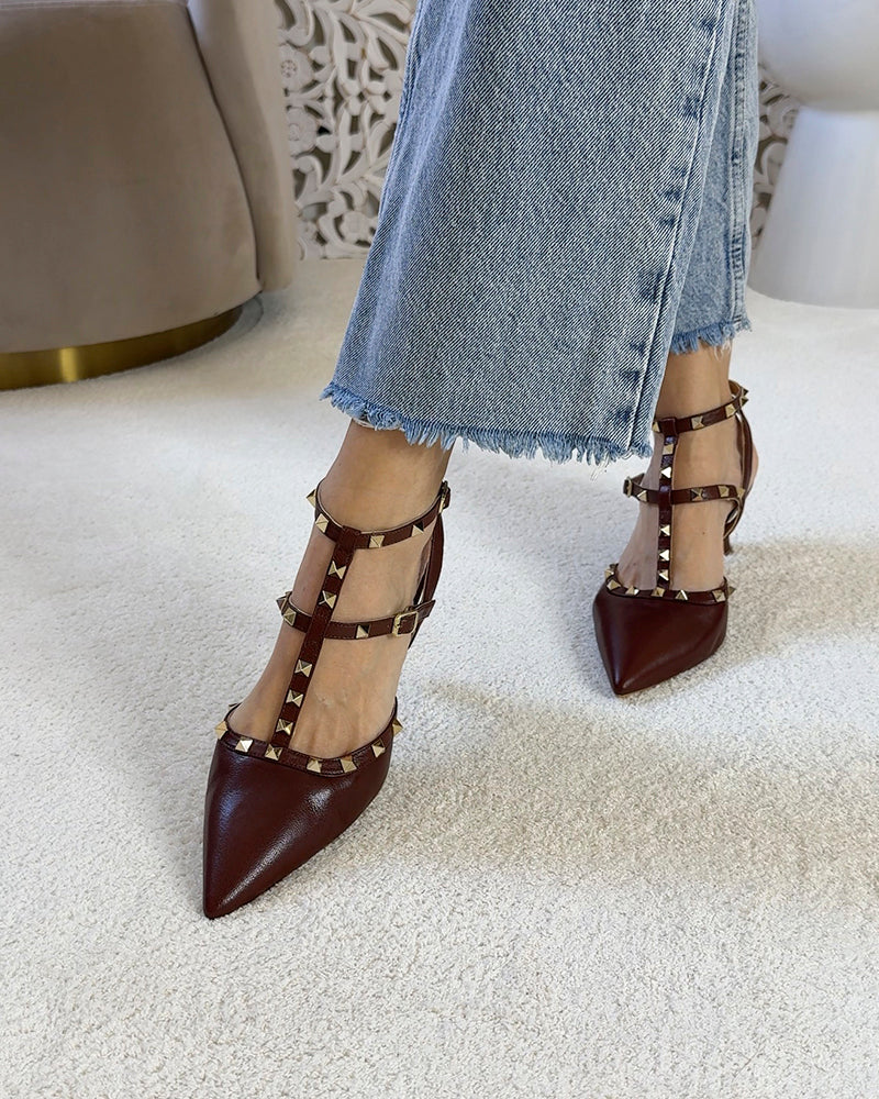 Zapato tachuelas marrón 6 cms