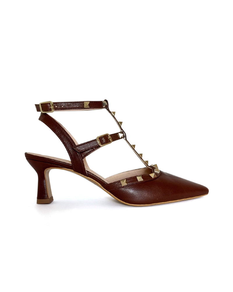 Zapato tachuelas marrón 6 cms