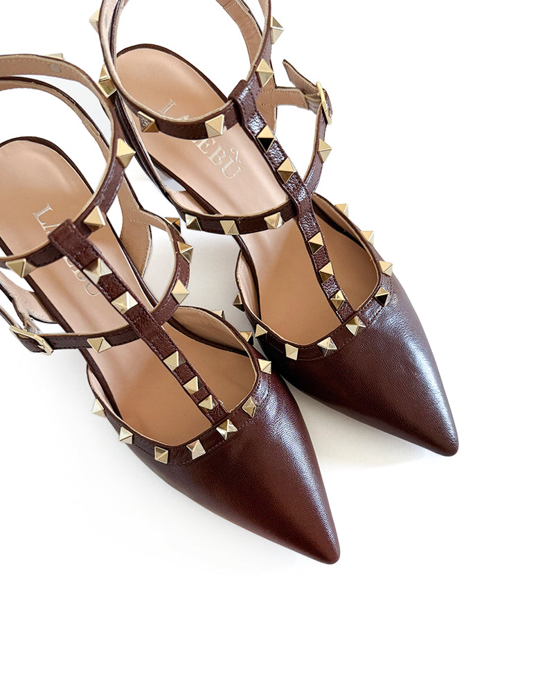 Zapato tachuelas marrón 6 cms